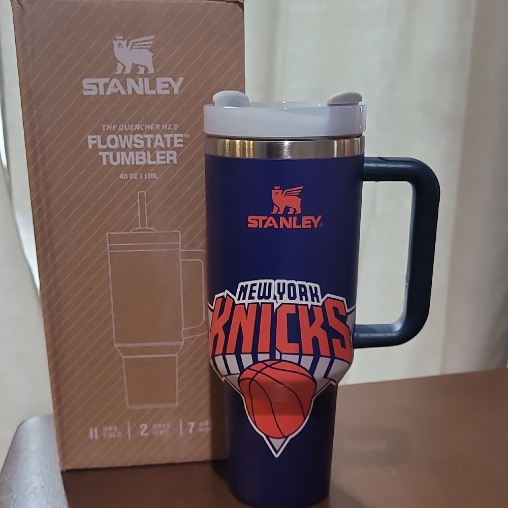 Stanley FlowState H2.0 40oz. Quencher with Custom New York Knicks Design